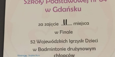 Powiększ grafikę: Dyplom dla reprezentacji chłopców w badmintonie.