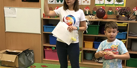 Powiększ grafikę: 04.11.2019 Uczymy się oszczędzać z Mamą Dominika