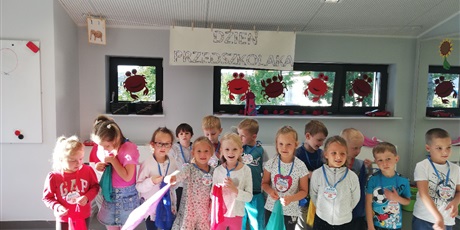 Powiększ grafikę: 21 września obchodziliśmy w naszej grupie Święto Przedszkolaka. Tego dnia było dużo dobrej zabawy