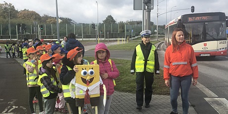 Powiększ grafikę: Bezpieczna droga z radami Spongeboba